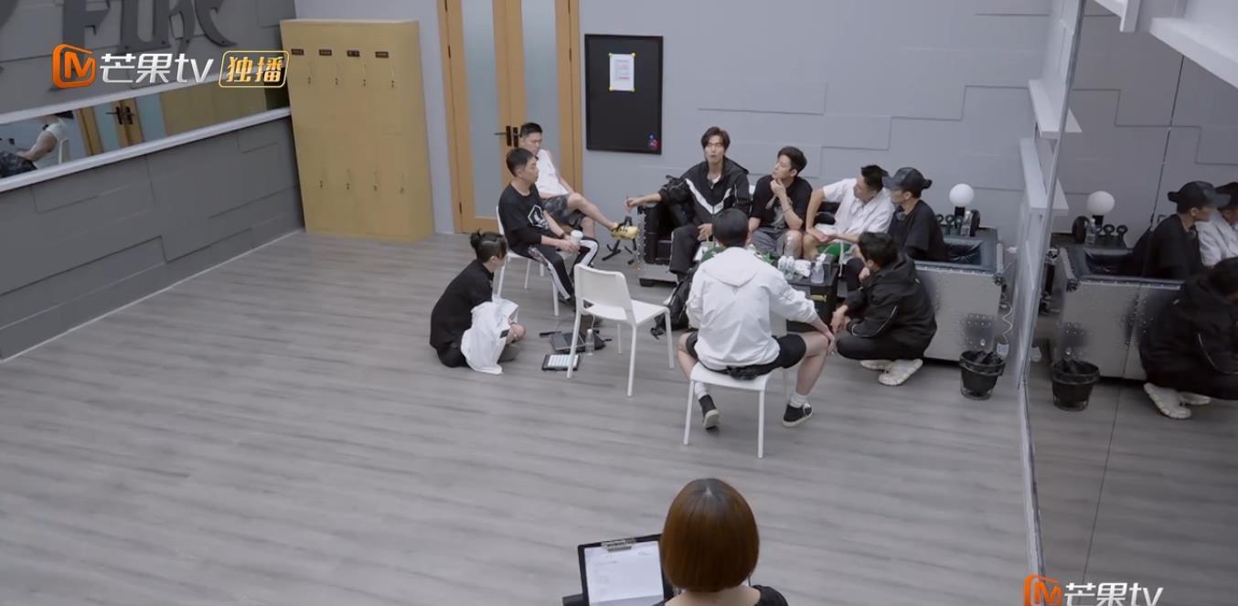 情话屋|披荆斩棘，高瀚宇编舞翻车现场泪崩，李承铉团魂感十足，好评如潮