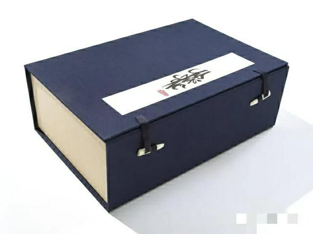 花影爱花 与耐克正面硬刚，陈冠希与耐克自杀式违约的背后