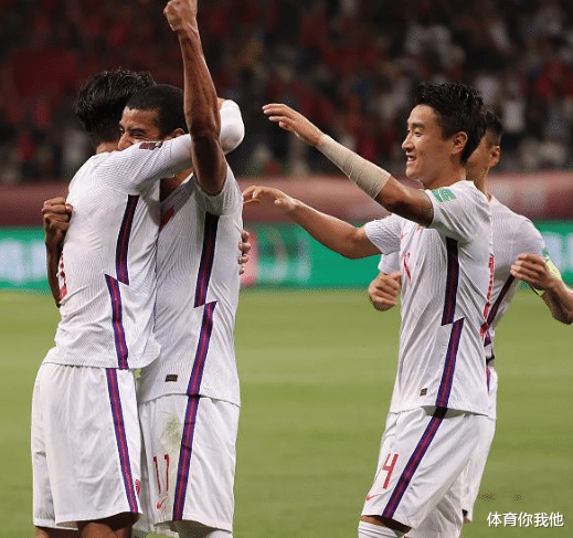 国足|凌晨1点！国足生死战，拿3分基本锁定前二，一人或帮球队暴击对手