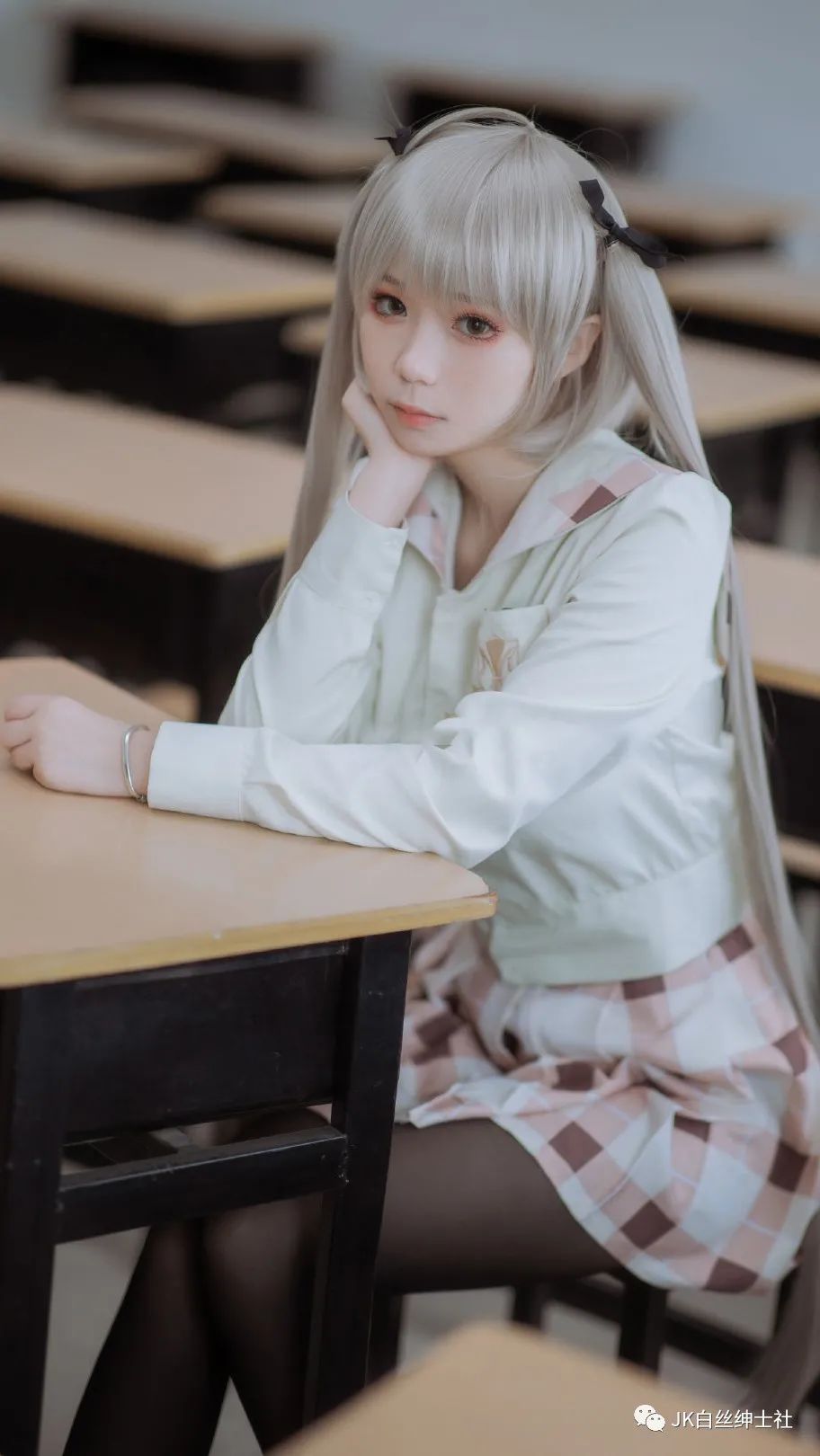 |cos：乖巧穹妹cos正片@半度度度喵，放学一起回家吧