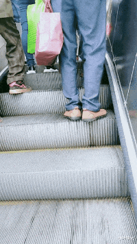 小叶娱记|神回复：快三十了，一事无成，还问父母要生活费，有没有大哥能指点我两句啊？