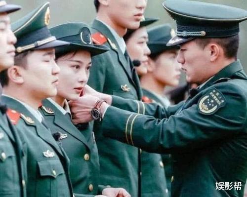 张馨予|靠嫁人成功洗白！何捷要多耀眼，才能遮住张馨予的“黑”？