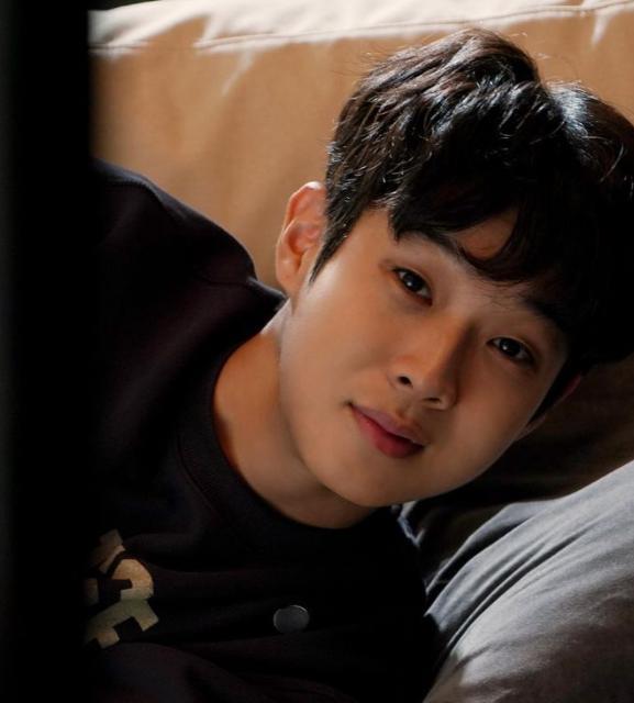 崔宇植|理想型是骨盘大的女生、挚友是朴叙俊：《那年我们》崔宇植5件趣闻