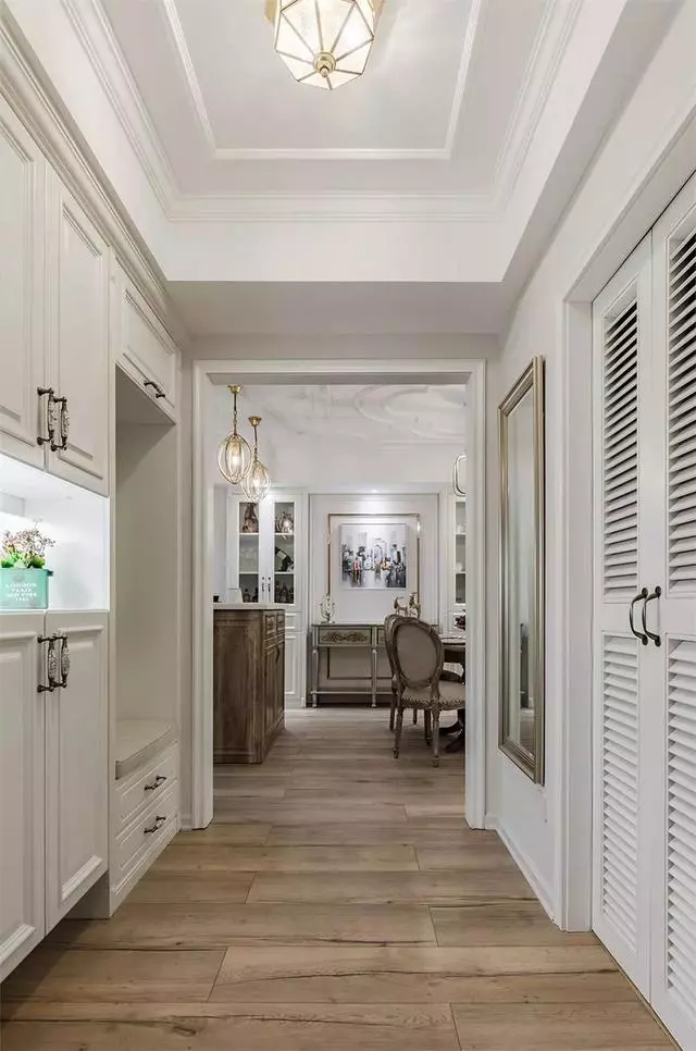 不管户型如何，都应有个好看又实用的家居鞋柜，还是多功能型的！