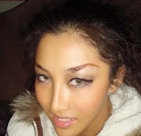 |嫁给黑人的女星现状：东北女星被家暴住院，而她被丈夫折磨4年