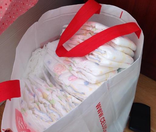 吴洪娜聊说育儿|宝宝旧衣服可以送，但有三样东西不能送，再贵都不行，别再犯错了