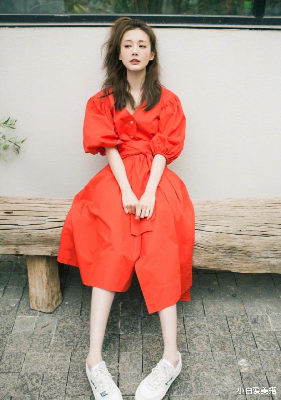 小白爱美搭|《射雕英雄传》杨蓉的扮演者李一桐,原来是90后,怪不得看着年轻