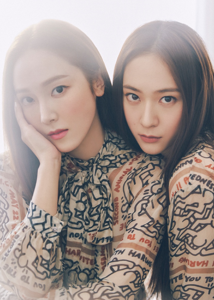 时尚课|郑秀妍郑秀晶姐妹大片,时髦穿搭凹造型,一个温婉一个霸气