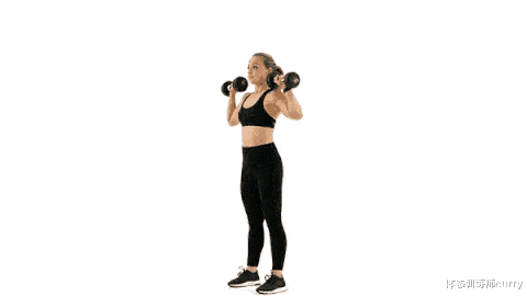 体态训练师curry|非洲“刘亦菲”靠翘臀酥胸爆红网络，却被网友骂到崩溃抑郁？