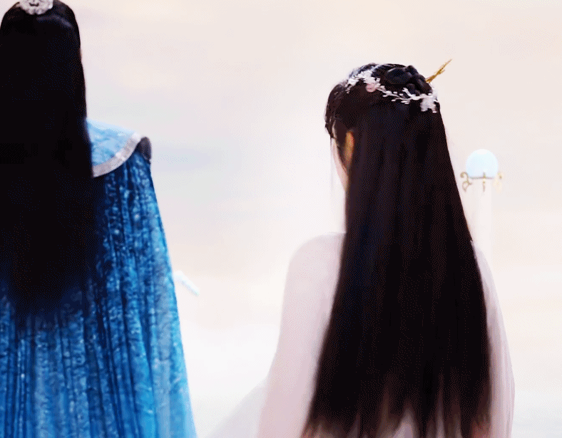 谢娜|“回眸一笑”真的不要硬演，有人倾倒众生，有人我想给她按回去