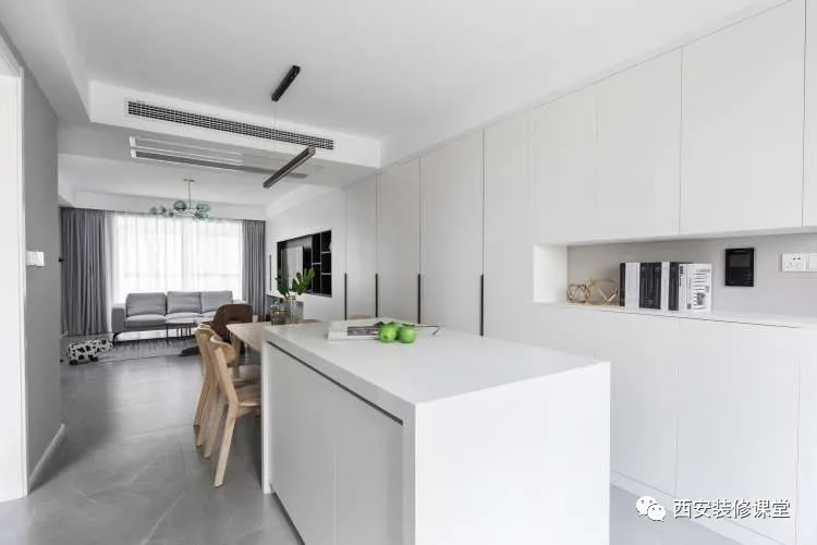 安置房|160m2四室简约，客厅10米收纳柜满足储物