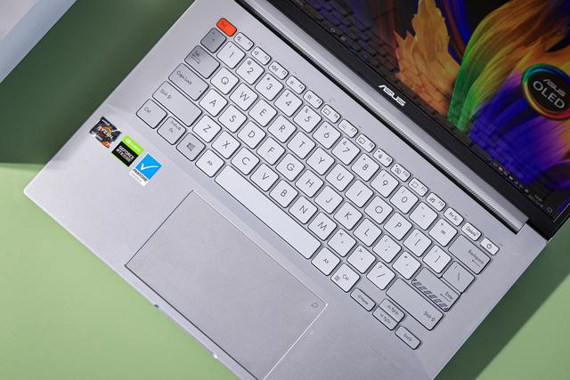 筆記本|華碩靈耀Pro14評測：14英寸性能小鋼炮，流星白超贊