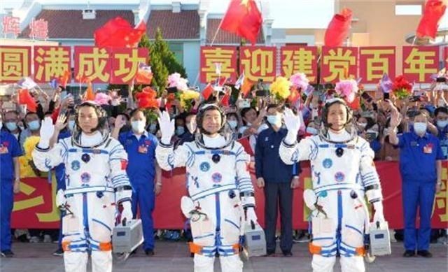 我国航天器返回时,如果落到别的国家怎么办?前苏联的教训不能忘