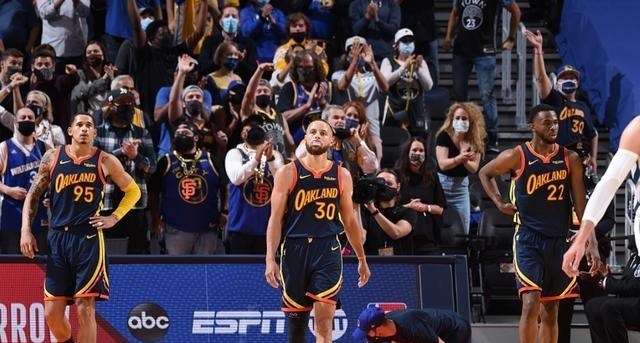 清浅微笑的我|5换1,把全明星赛搬回家!勇士野心暴露,库里第4冠机会来了