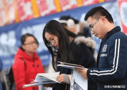 求职|“二本生”毕业后都去哪了？大半从事这三种工作，过来人深有感触