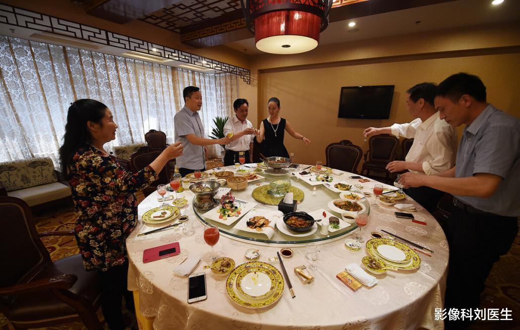 影像科刘医生|每15秒就有人因高血压死亡？日常注意这四步，告别高血压