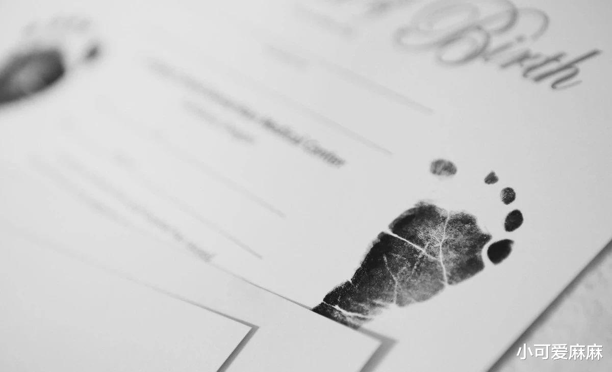 小可爱麻麻|为什么医院要收集胎儿的“脚印”?医生都不说,但家长要明白!
