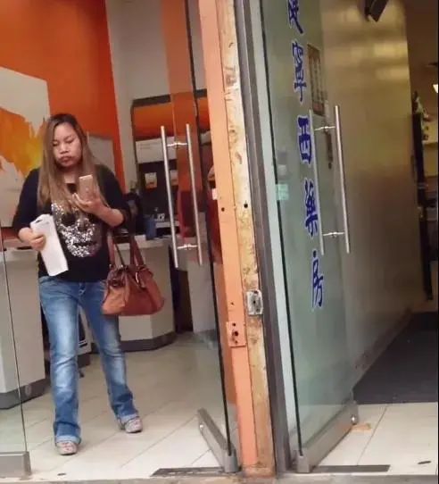 凤姐|还记得红遍全网的凤姐吗?如今还在美国挣扎,自称活得连狗都不如