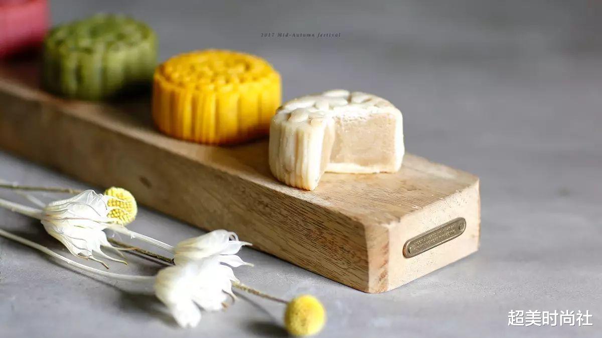 超美时尚社|国际大牌也不务正业？迪奥古驰开始做月饼，包装太华丽供不应求