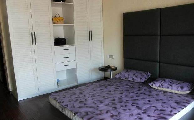 老婆不听劝买圆形床,搞得跟主题酒店一样,让我怎么带朋友回来?