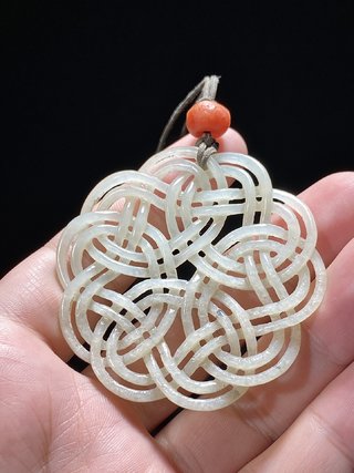 和田玉籽料|清 和田玉籽料 白玉 绞丝佩 结式佩