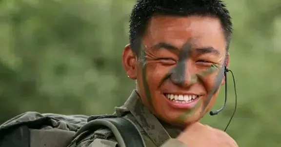 也平凡|王宝强即将再婚？新女友身份曝光，真让人意外！