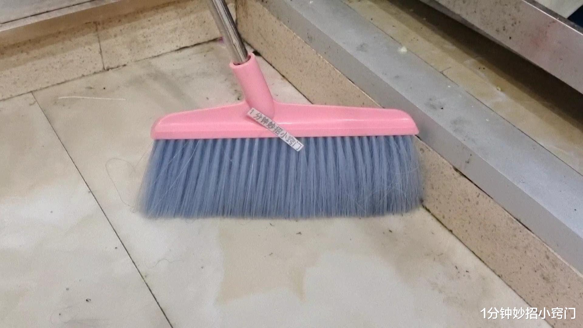 家里有3个位置，切记不能放扫把了，现在知道不晚，看完别再放错