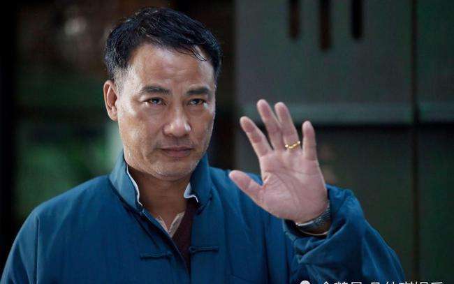 成龙|香港影坛十大50后男星排名：成龙，周润发上榜，张国荣屈居第四