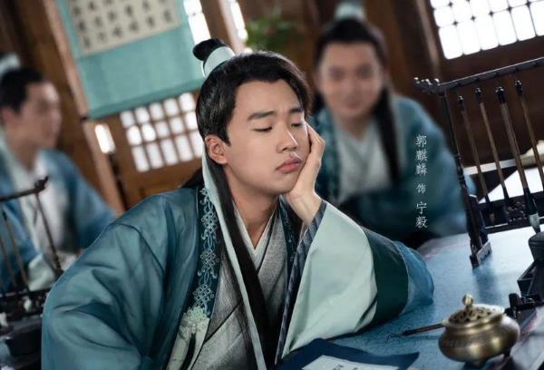 郭麒麟|郭德纲为看《赘婿》超前点播,催郭麒麟还钱,大林子9字回怼