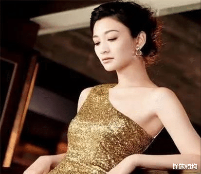 孙红雷|孙红雷吻上李小冉的嘴唇，立即有了反应，感觉恶心，冲到厕所上吐下泻