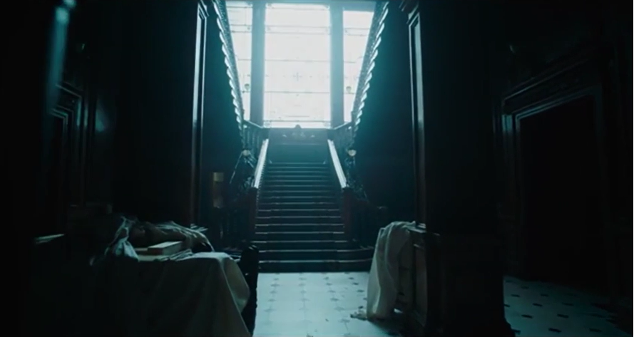 闪电侠|《闪电侠》先导预告：DC电影首曝多元宇宙，1989版蝙蝠侠暗黑结局