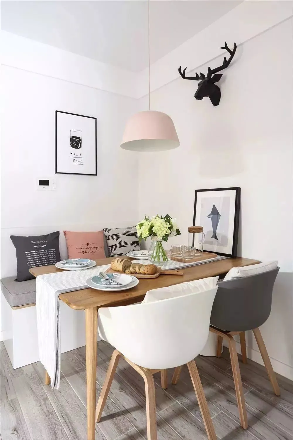 背景墙|嫌小户型餐厅又小又挤？那是你不会弄，聪明人都这样做