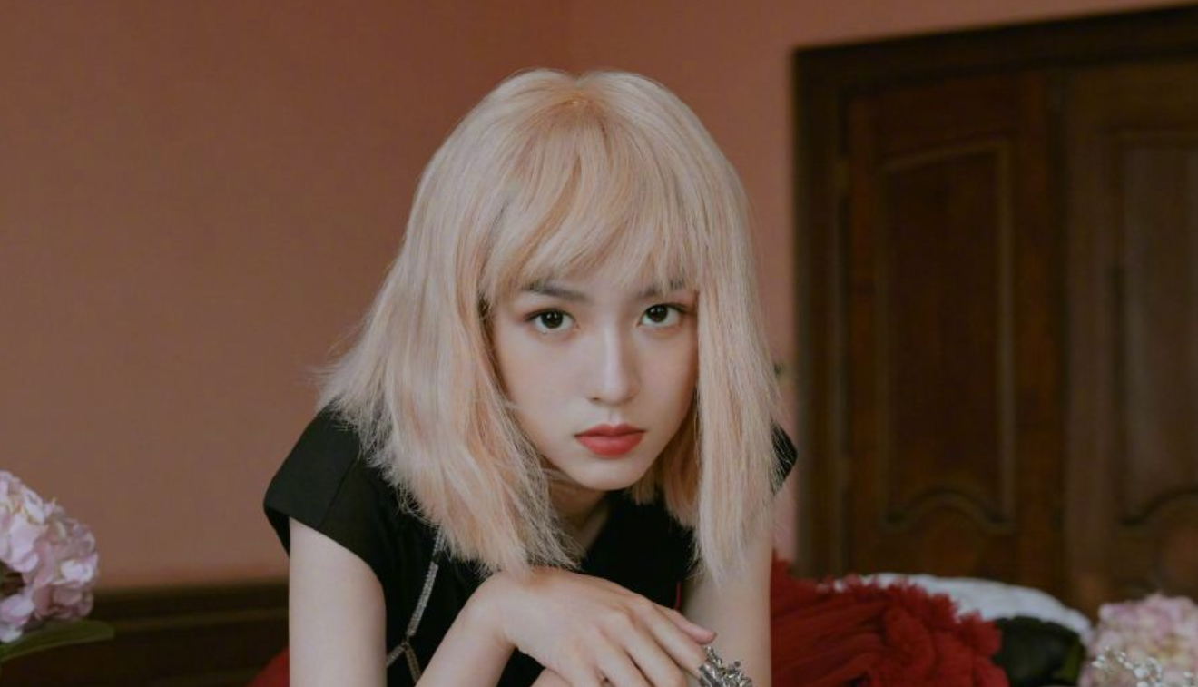 宋雨琦|当女星遇上金发：鞠婧祎御姐杨幂惊艳，程潇像从动漫里抠出来的！