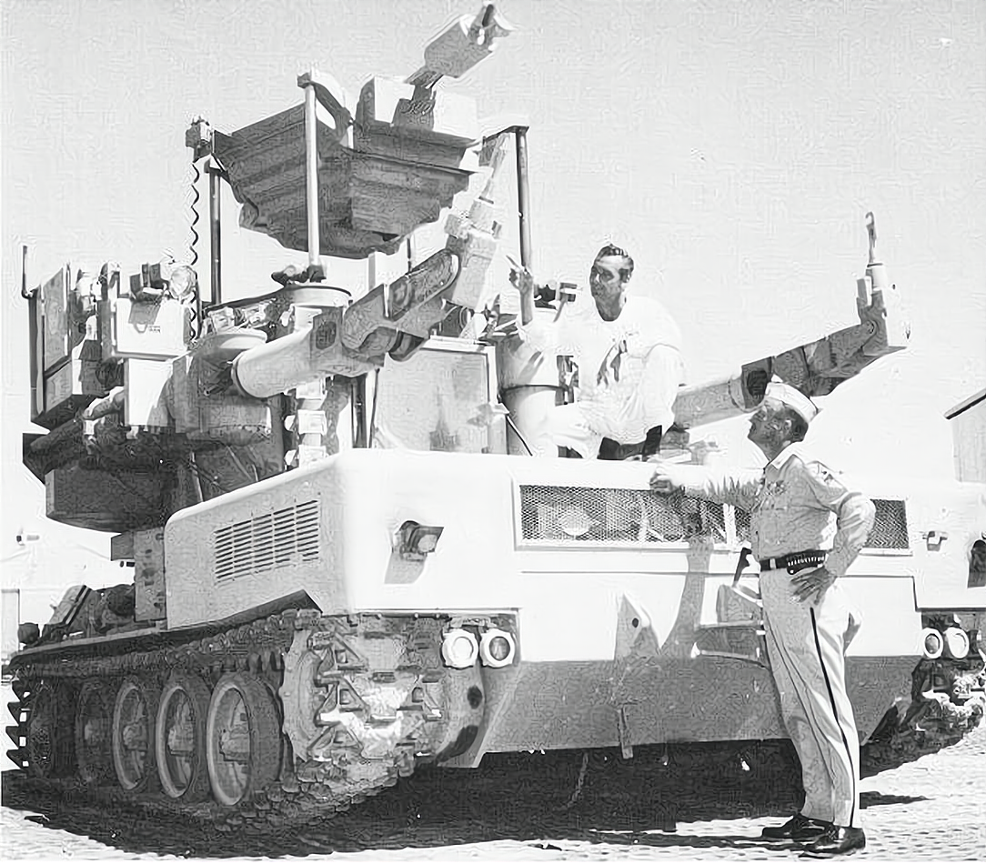 核动力|美国“甲壳虫”移动机器人，60年前的初代机甲设计