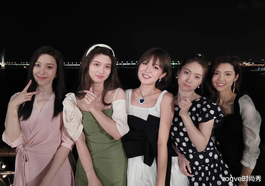 陈思铭|心动的信号4：同样是穿和服，女2气质优雅，女5确定30岁？