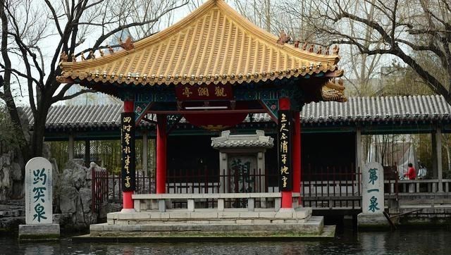 童书小窝|山东各城市旅游经济排名：青岛第一当之无愧，济南的排名让人意外