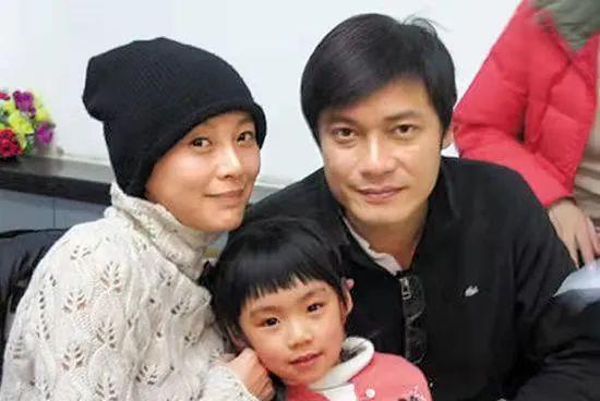 罗嘉良|过气明星频走穴，罗嘉良商场献唱，徐少华穿僧袍再现经典