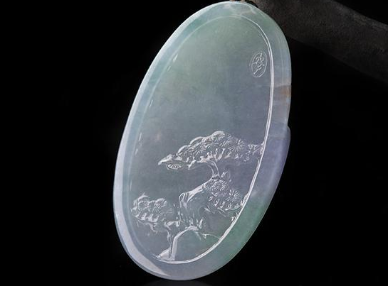 翡翠|深入了解翡翠的高贵品质，相信你一定能爱上它，你说对吗？