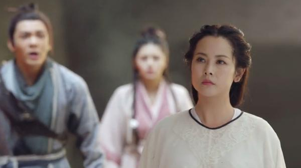 黛绮丝|八版金花婆婆撕人皮面具，谁容颜绝世，谁让你想反手给她粘回去？