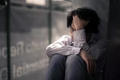 失眠|失眠的“秘密”被发现，中医：多半这2处“堵”了，牢记1招告别失眠