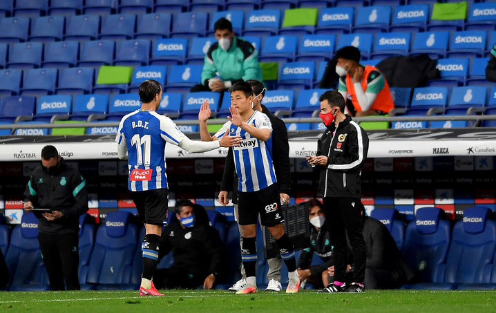 西班牙人|1-1到2-1！西班牙人狂飆+洗刷2年恥辱，2定律神了，再贏1場=升甲