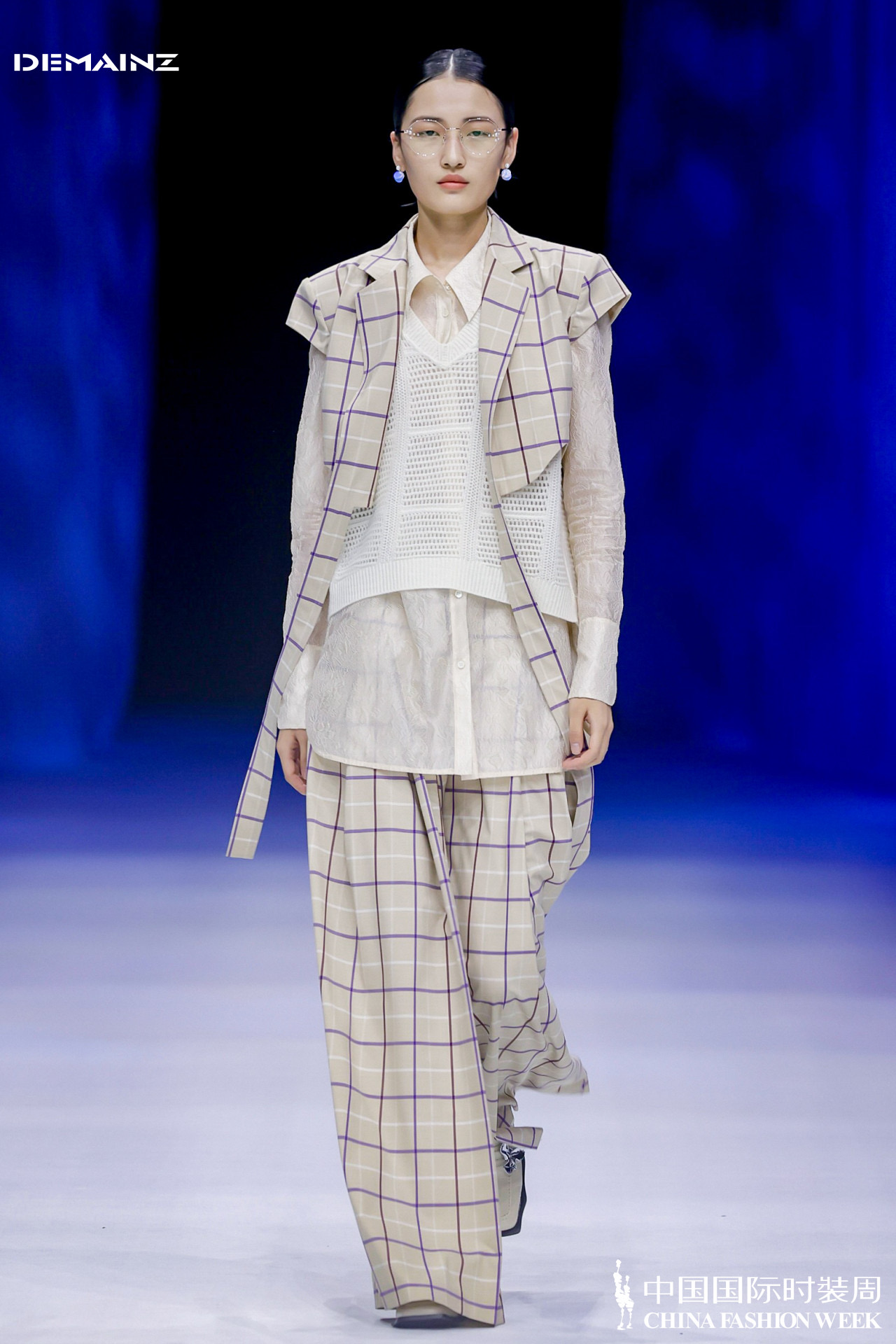 魔都时尚生活|陈志华·DEMAINZ地缦《幻醒》2022春夏时装周圆满发布|尚赋