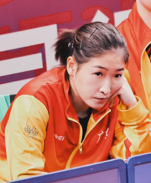 奶球妈咪聊|刘诗雯复出霸气十足，两个3-0率广东队获首胜，朱雨玲继续缺席