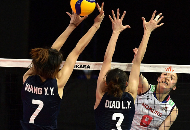 快船队|江苏女排2将露馅，刁琳宇传球不稳盲目求快，张常宁6扣0中2被拦