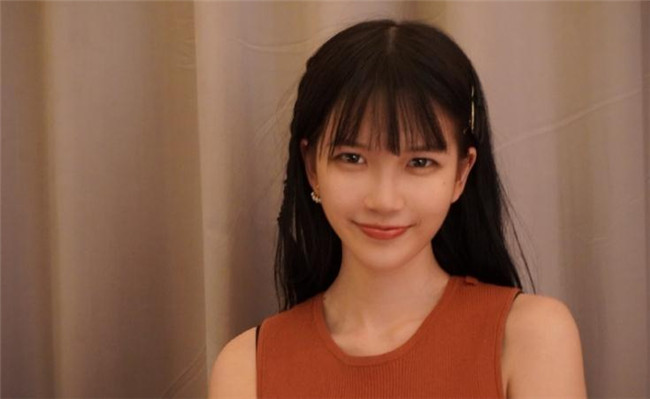 照骗|网红“照骗”翻车，甜美少女全靠p图，一开直播瞬间“原形毕露”