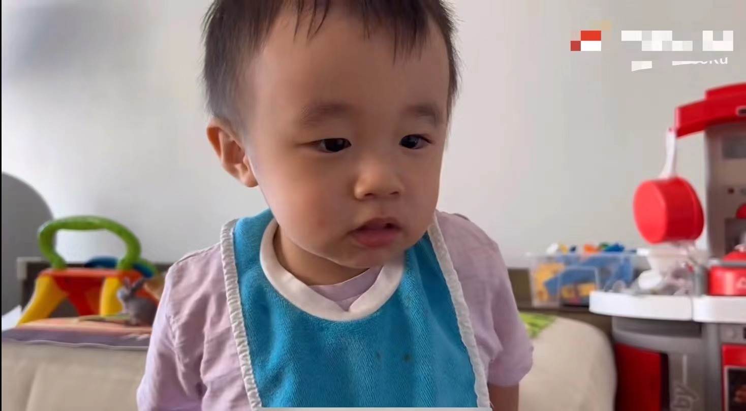 古巨基|古巨基1岁儿子长大了！Kuson数数奶音软萌，虎头虎脑大眼像足父亲