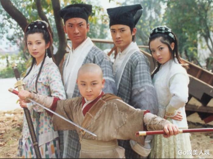 跨年|跨年档即将“回暖”,3平台2卫视对打,《谁是凶手》或成黑马