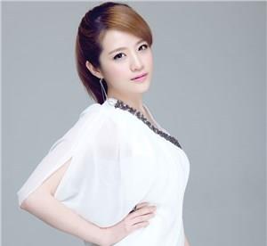 香香|歌红人不红的女星，王蓉饭店商演，香香回归家庭，只有她翻红有望