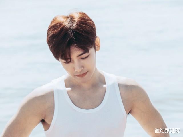 侯明昊|李冰冰赵丽颖发文欢迎侯明昊加入，和颂传媒又添一位当红小生！