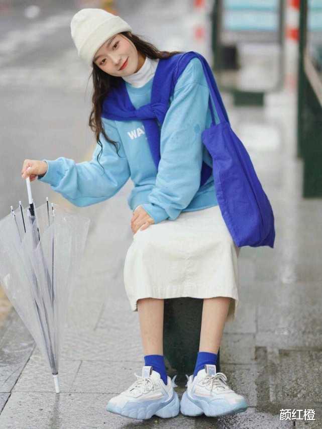 颜红橙 冬天一定要备一条高腰半身裙！不管是H型还是A型身材，都遮肉